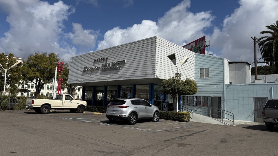 Vietnamese restaurant storefront on El Cajon Boulevard.