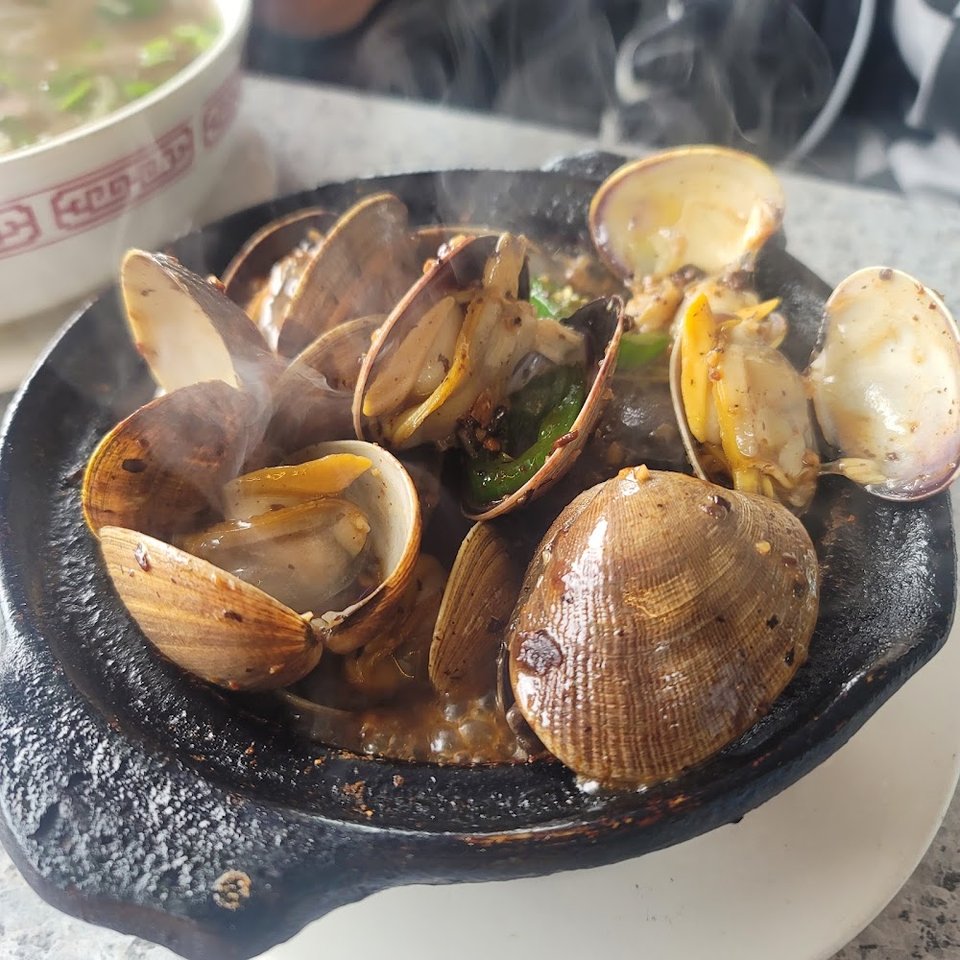 Clams Cooked w Ginger & Onion